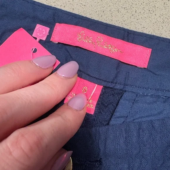 Lilly Pulitzer Blue Scalloped Shorts - Picture 3 of 4